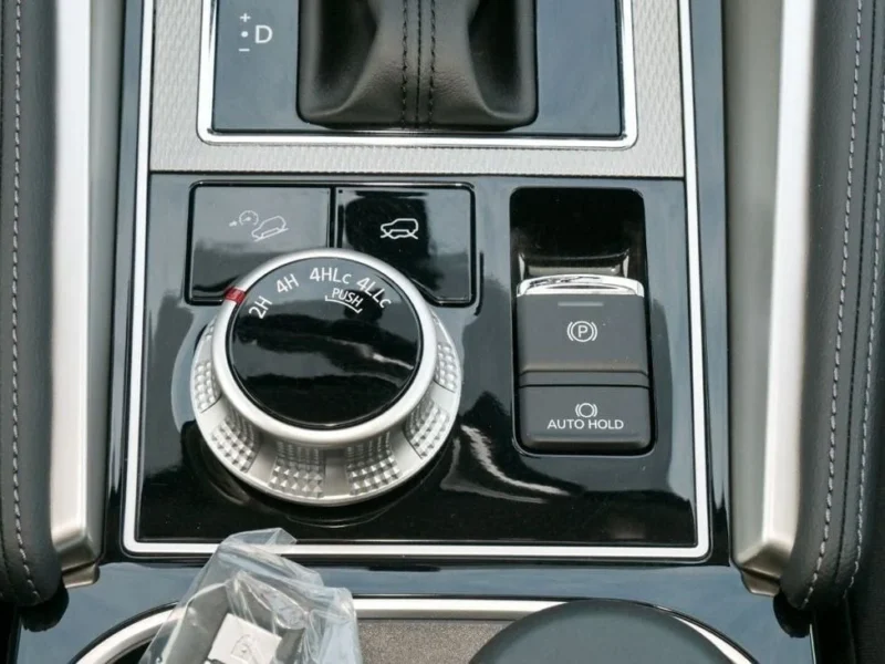 2025 Montero Sport GLS 3.0L 4WD Petrol A/T Black Black GCC Specs