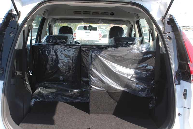 2024 Mitsubishi Xpander Other 4 Cylinder Engine White Black Crossover