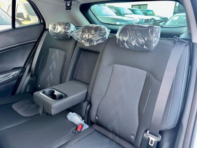 2025 Kia Sportage 2.0L 4 Cylinders Engine Petrol FWD White Black SUV