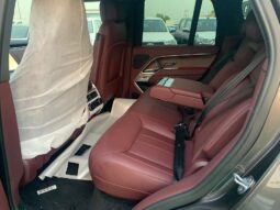 2024 Land Rover Range Rover SE P530 4.4L V8 Supercharged Black Red SUV AWD