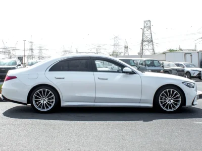 2022 Mercedes-Benz S-Class S 580 4Matic 8 Cylinders Engine White Black Sedan