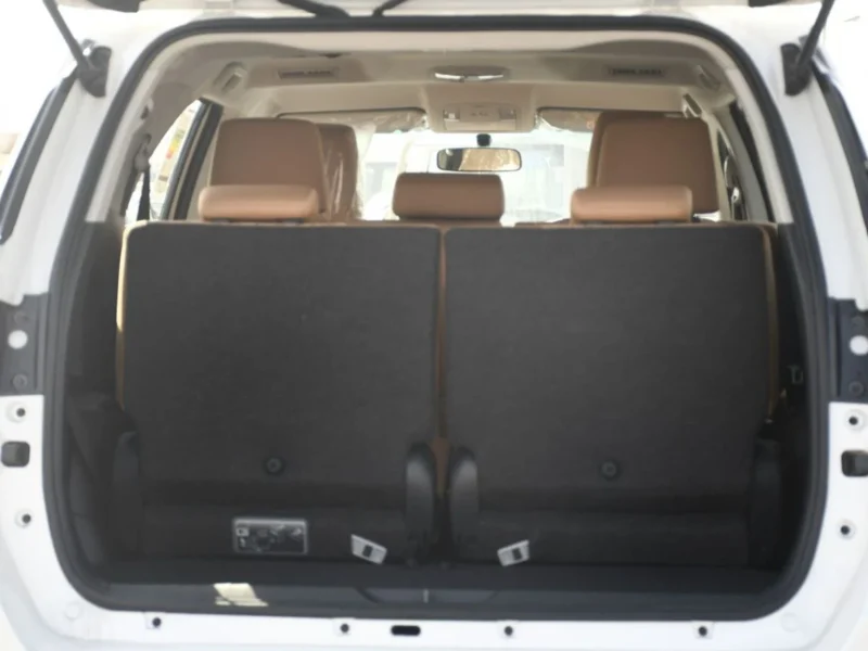2026 Toyota Fortuner 2.4L V4 Diesel Automatic White Tan SUV GCC specs