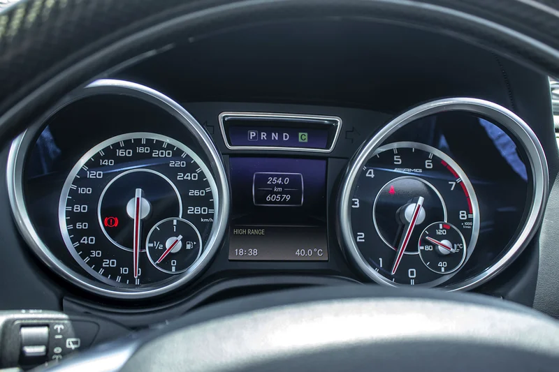 2015 Mercedes-Benz G-Class G 63 AMG 8 Cylinders Engine White Black SUV