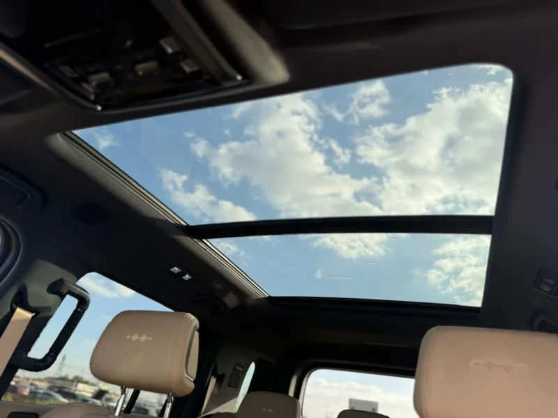 2025 BYD Leopard 5 NAVIGATOR DOUBLE DIFFLOCK 1.5L PLUG-IN HYBRID Black Beige