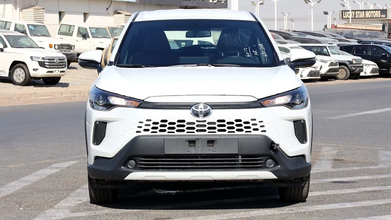 2025 Toyota Corolla Cross Other 4 Cylinders Engine White Brown SUV GCC Specs