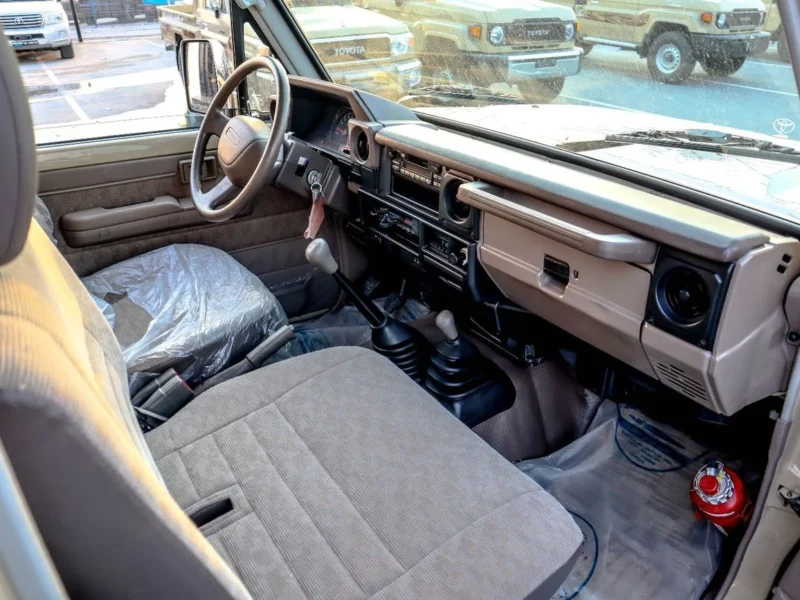 2009 Toyota Land Cruiser Pick Up PICKUP DLX 4.5L Beige Grey Truck