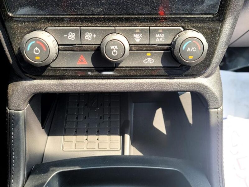 2025 Ford Ranger Raptor 3.0L 6 Cylinder Engine PETROL GCC SPECS Grey Black