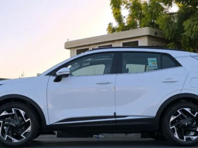 2025 Kia Sportage 2.0L MPI LX FWD White Beige SUV GCC Specs