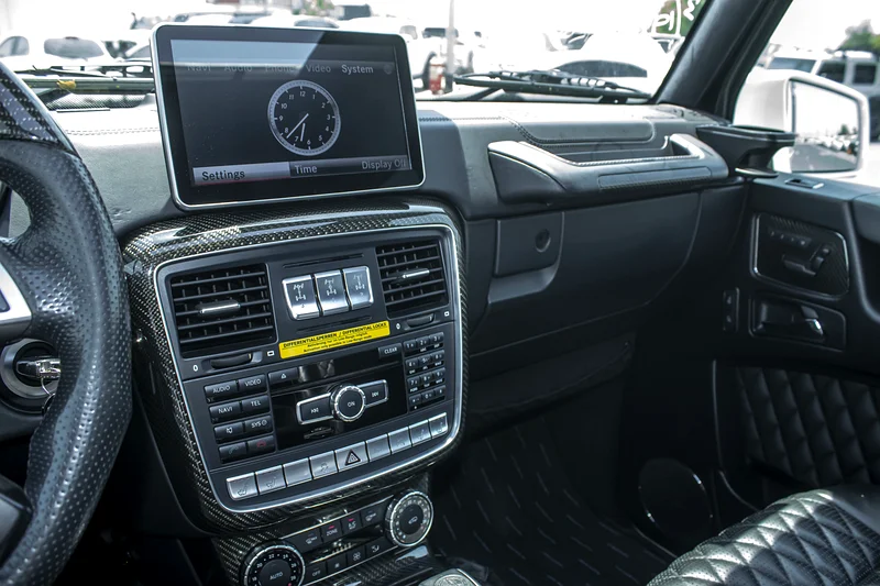 2015 Mercedes-Benz G-Class G 63 AMG 8 Cylinders Engine White Black SUV