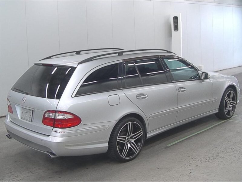 2005 Mercedes-Benz E500T 5.0-liter V8 Engine Silver Black Wagon