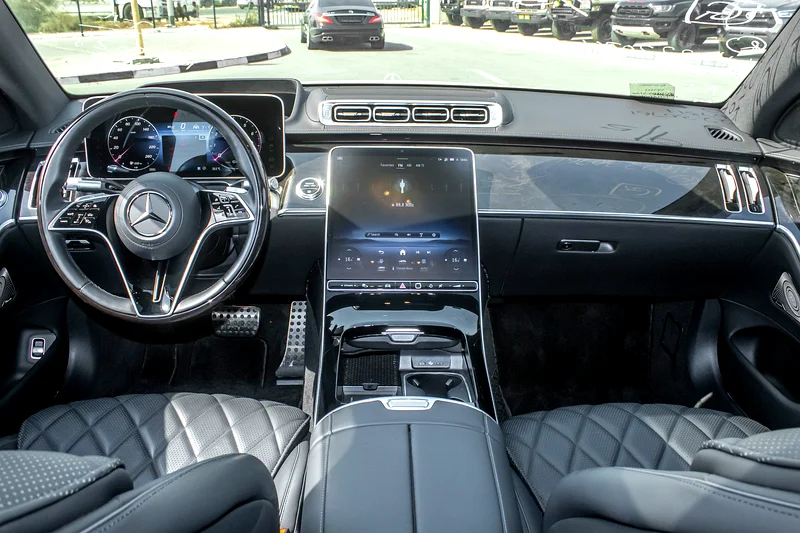 2022 Mercedes-Benz S-Class S 580 4Matic 8 Cylinders Engine White Black Sedan