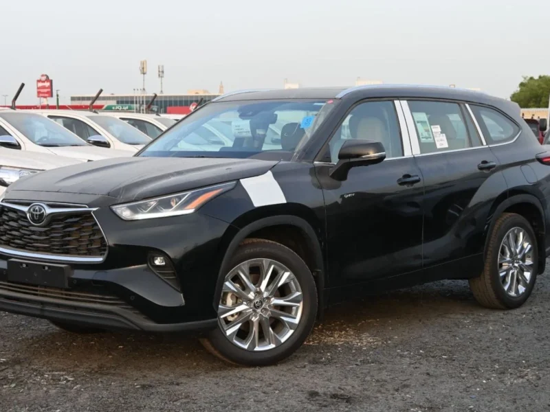 2025 Toyota Highlander 2.5L 4 Cylinders Engine Hybrid Limited Black Grey SUV