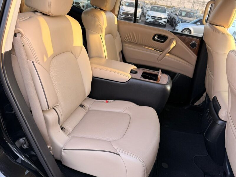 2021 NISSAN ARMADA SL 5.6 Liters V8 Cylinder Engine Black Beige SUV RWD