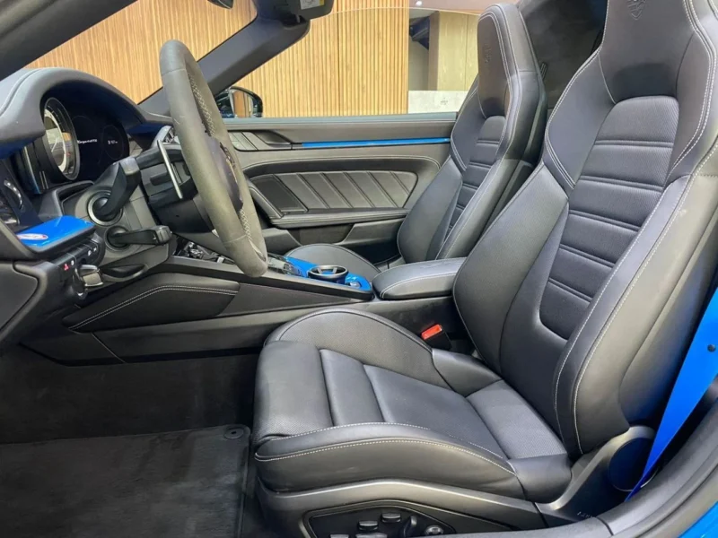 2024 Porsche 911 Targa 4GTS 3.0L 6 Cylinders Engine Blue Black Convertible