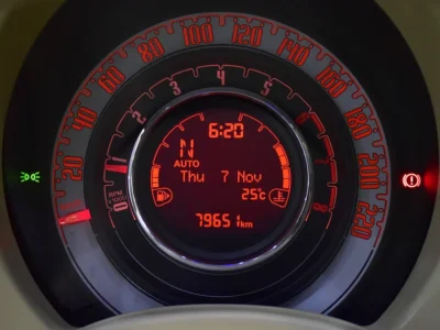 2015 Fiat 500 Lounge 4 Cylinders Engine White Red Hatchback GCC Specs