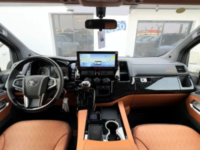 TOYOTA HIACE VIP 3.5 PTR 4 Cylinders A/T 2025 Black Orange Van GCC Specs