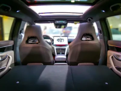 2025 BYD Song Plus DM-i Hybrid 4 Cylinders Engine White Beige SUV