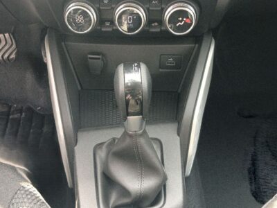 2025 Renault Duster Renault Duster 1.6L Petrol GCC Full option White Grey SUV