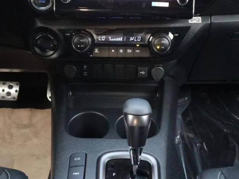 2025 Toyota Hilux GR Sport 4.0L 6 Cylinders Petrol Engine Black Pick Up Truck