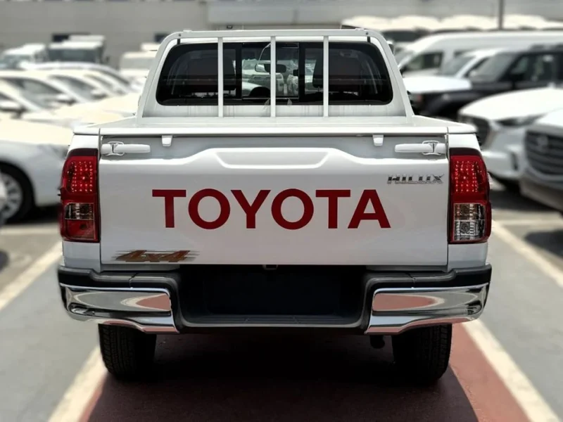 Toyota Hilux Toyota Hilux 2.4L 4 Cylinder Engine Diesel AT 2025 White Red SUV