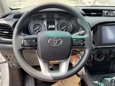 Toyota Hilux 2.7L 4 Cylinders Engine Petrol MT SC 4x4 2025 White Red
