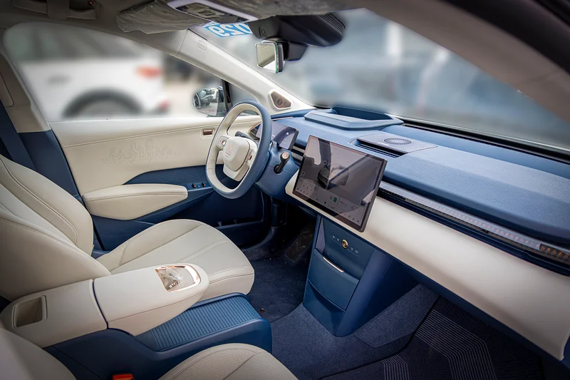 2024 Zeekr X Flagship Electric Car Green White Sedan 350 - 450 KM Range