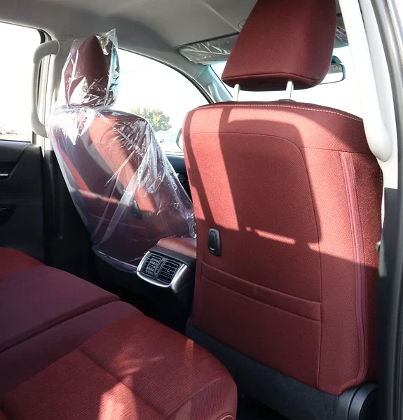 2025 Toyota Hilux SR5 4 Cylinders Engine White Red Pick Up GCC Specs