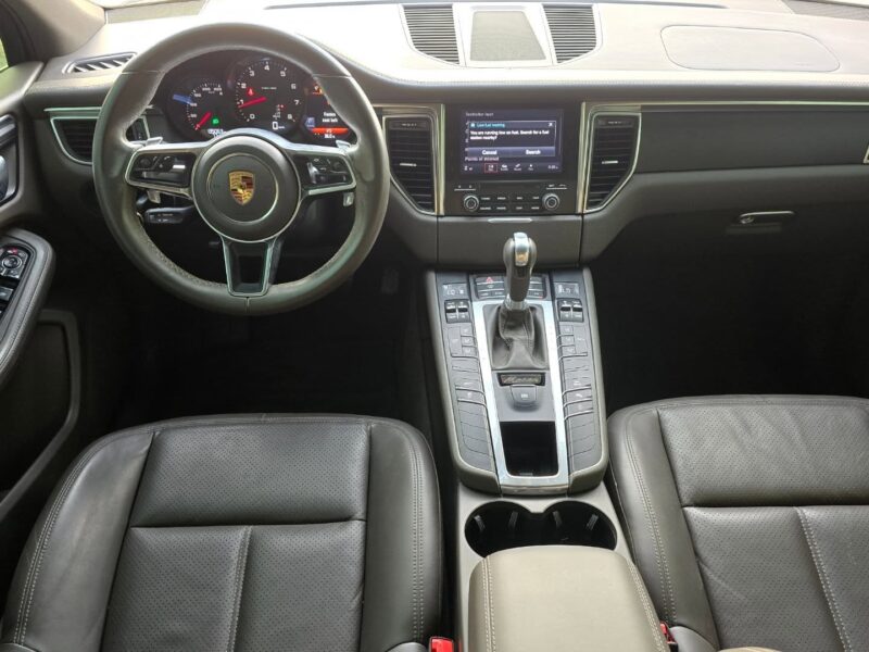 2017 Porsche Macan 2.0L Inline 4 Cylinders Turbo Black Luxury SUV GCC Specs