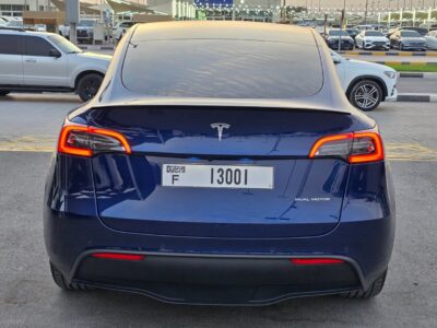 2022 Tesla Model Y Long Range Fully Electric AWD SUV Blue Black GCC