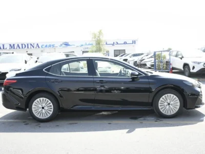 2025 Toyota Camry LE 2.5 Liters 4 Cylinders Engine Black Grey Sedan FWD GCC Specs