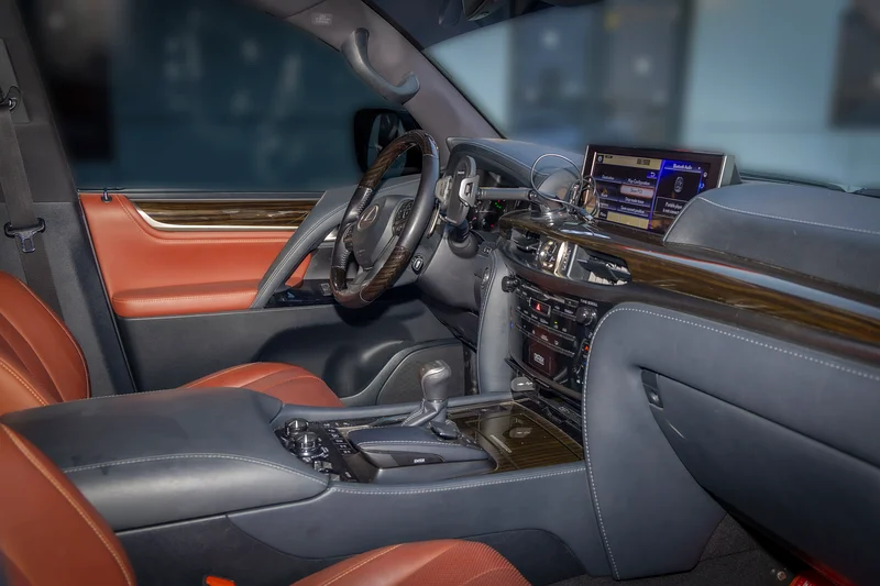 2021 Lexus LX-Series LX 570 Base 8 Cylinders Engine White Tan SUV GCC Specs