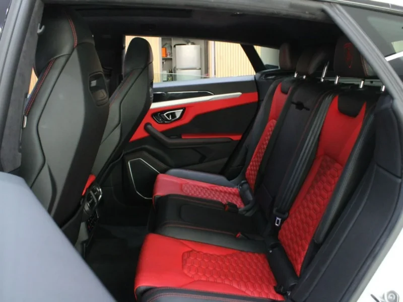 2021 Lamborghini Urus 4.0 Liter Twin-Turbocharged V8 Engine White Red SUV