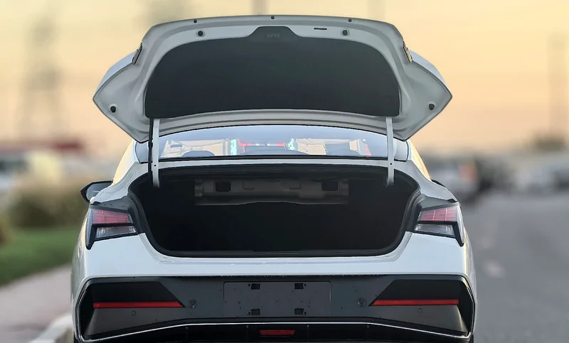 2025 Hyundai Elantra GLX Elite 4 Cylinders Engine White Black Sedan RWD