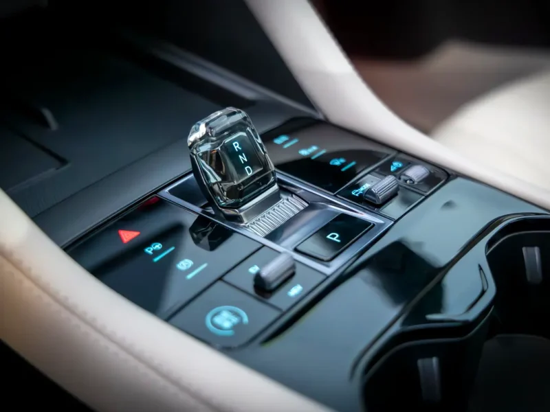 2025 BYD Song Plus DM-i Hybrid 4 Cylinders Engine White Beige SUV