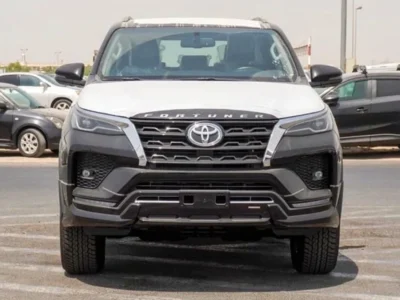 2025 Toyota Fortuner VXR 4.0 Liters 6 Cylinders Engine Black SUV GCC Specs