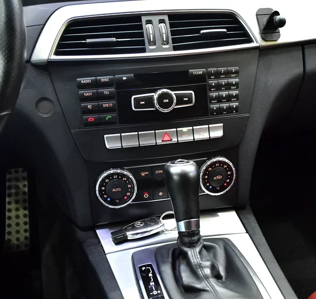 2015 Mercedes-Benz C-Class C250 4 Cylinders Engine White Red Coupe