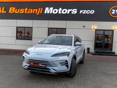 2025 BYD Song Plus DM-i Hybrid 4 Cylinders Engine White Beige SUV