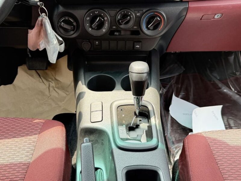 2025 Toyota Hilux 2.7L 4 Cylinders Engine Petrol AT Double Cab 4x4 White Red
