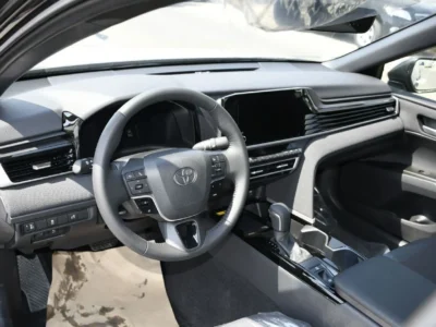 2025 Toyota Camry LE 2.5 Liters 4 Cylinders Engine Black Grey Sedan FWD GCC Specs