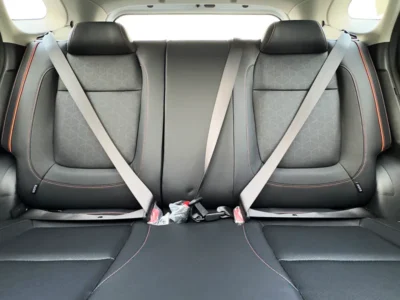 2025 Kia Seltos Luxury Edition 1.5 4 Cylinders Engine White Black Crossover