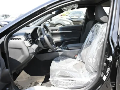 2025 Toyota Camry LE 2.5 Liters 4 Cylinders Engine Black Grey Sedan FWD GCC Specs