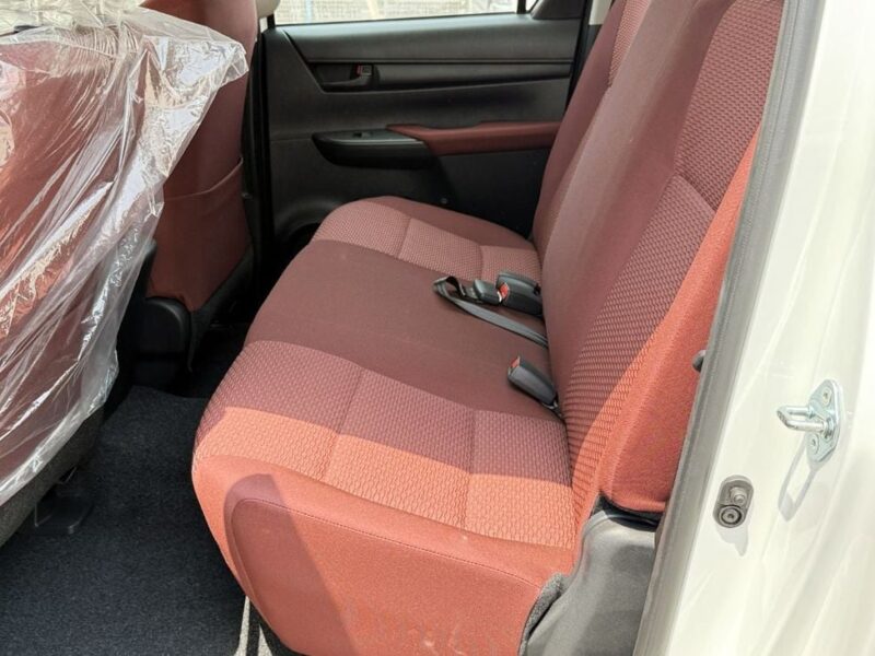 2025 Toyota Hilux 2.7L 4 Cylinders Engine Petrol AT Double Cab 4x4 White Red