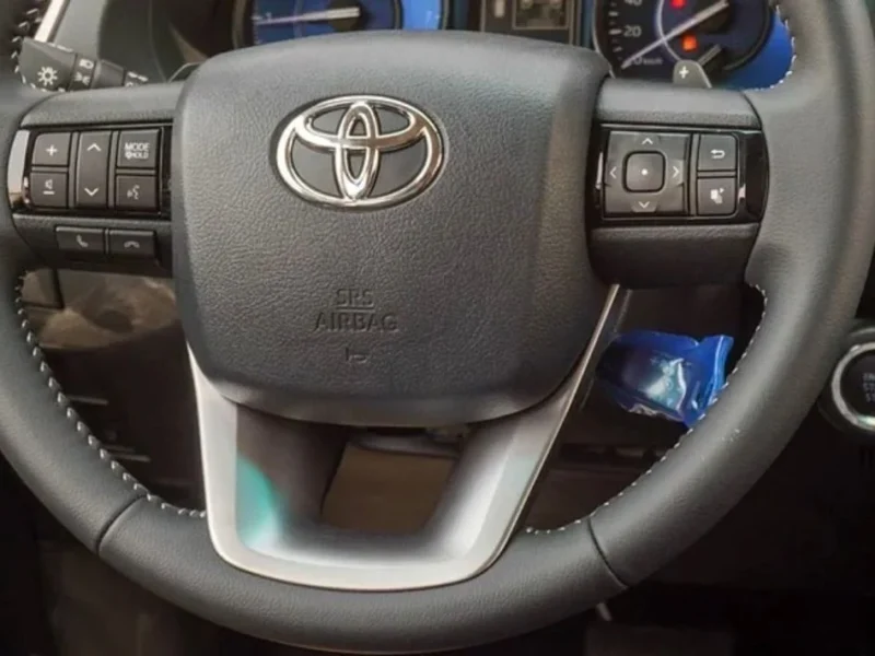 2025 Toyota Fortuner VXR 4.0 Liters 6 Cylinders Engine Black SUV GCC Specs