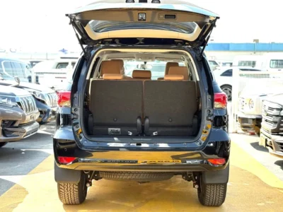 2026 Toyota Fortuner 2.7L V4 Cylinder PETROL Engine Black Tan SUV GCC Specs