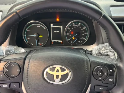 2017 Toyota Rav 4 XLE Hybrid 4 Cylinder Engine Blue Black SUV AT