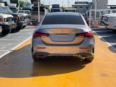 Mercedes-Benz A 210 Mercedes Benz A200 20211.4 L 4 Cylinders Engine Bronze Black Sedan