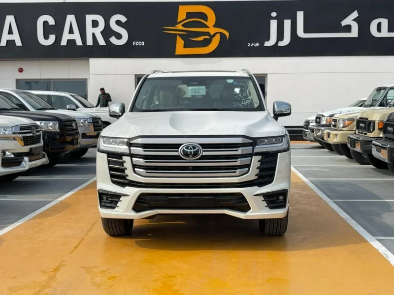 Toyota Land Cruiser VXR 3.5L 6 Cylinders Engine 2025 GCC White Beige SUV