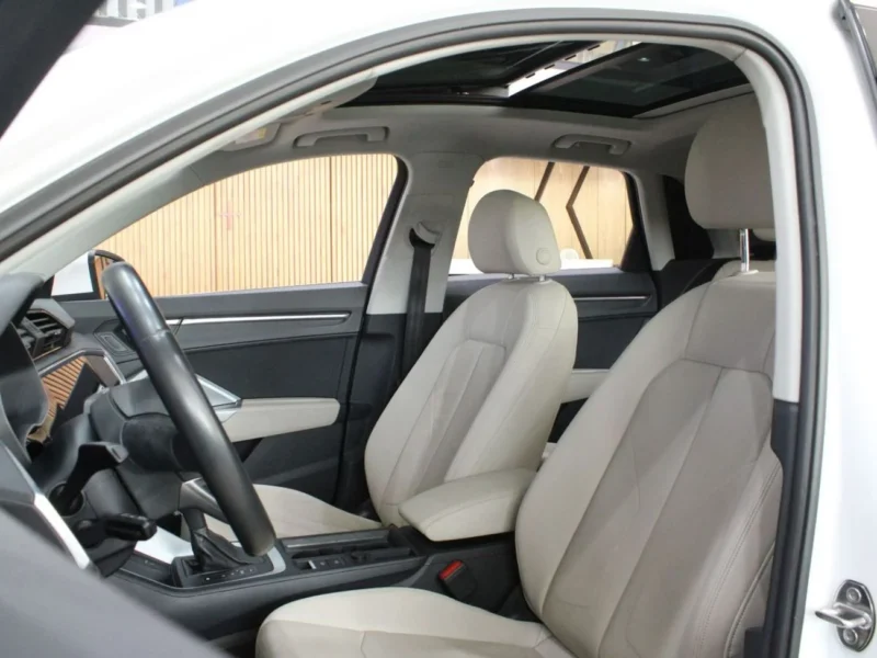 2023 Audi Q3 40 TFSI - S Line 2.0-liter Turbocharged V4 Cylinder Engine White Beige SUV