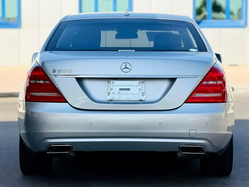 2012 Mercedes-Benz S-Class S 550 8 Cylinders Engine Silver Black Sedan RWD