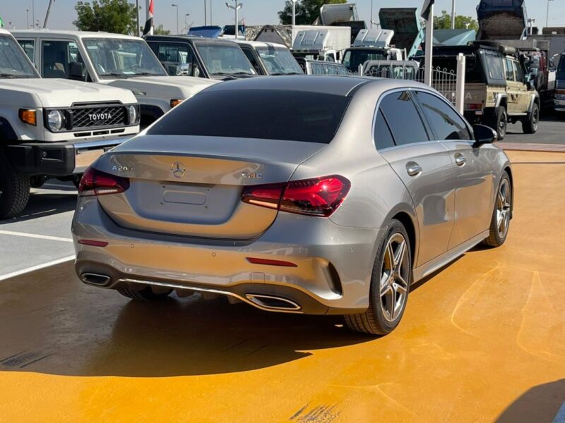 Mercedes-Benz A 210 Mercedes Benz A200 20211.4 L 4 Cylinders Engine Bronze Black Sedan